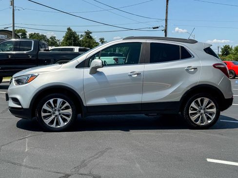 Used 2019 Buick Encore Preferred AWD/4WD image 7