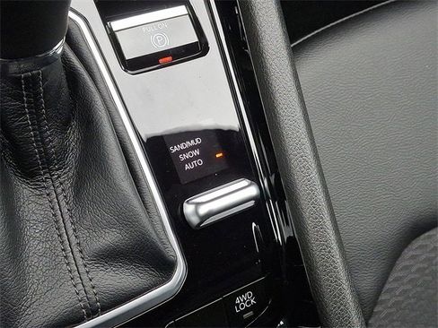 New 2026 Jeep Compass Latitude image 15