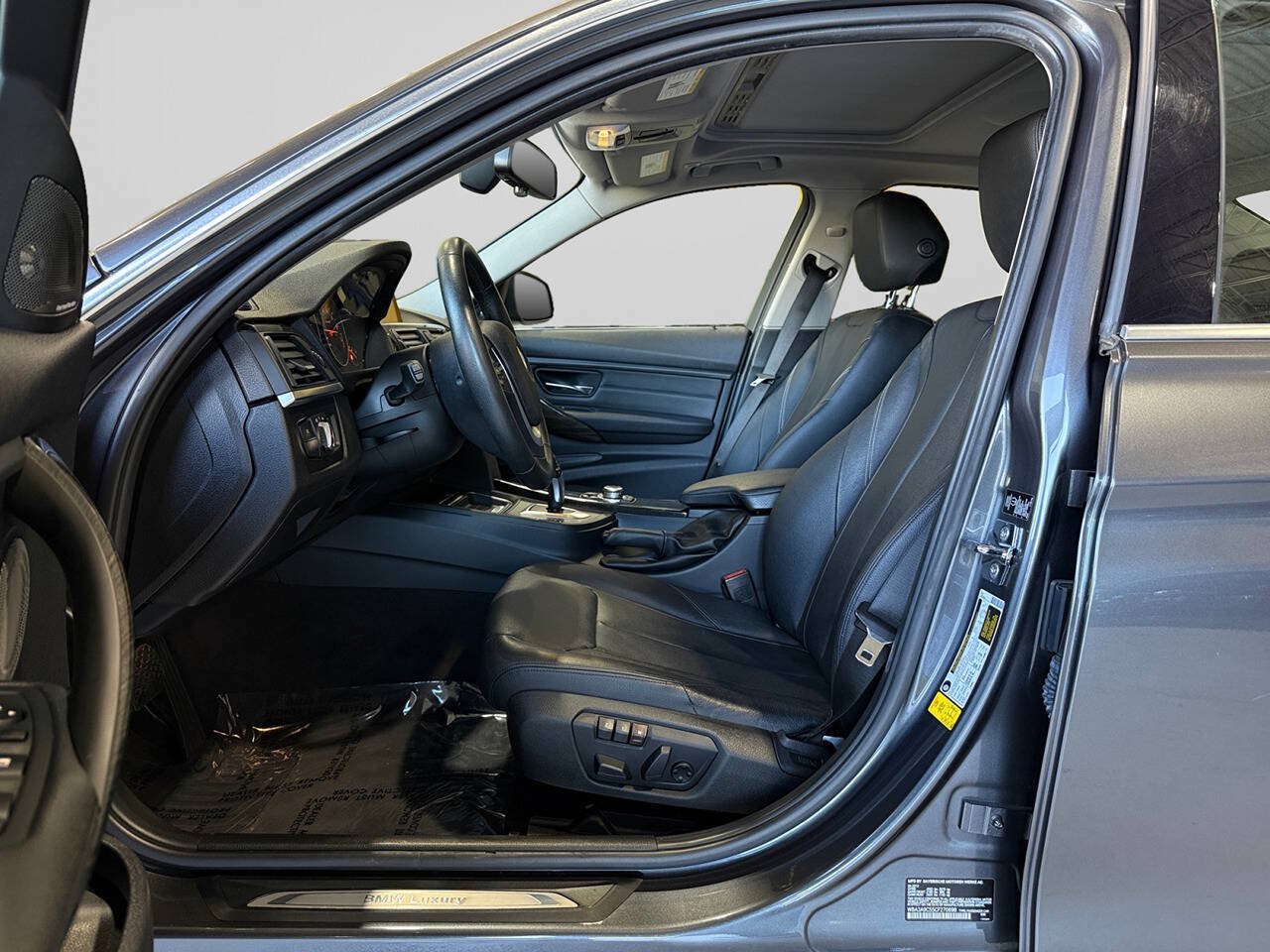Used 2012 BMW 335i Sedan RWD image 10