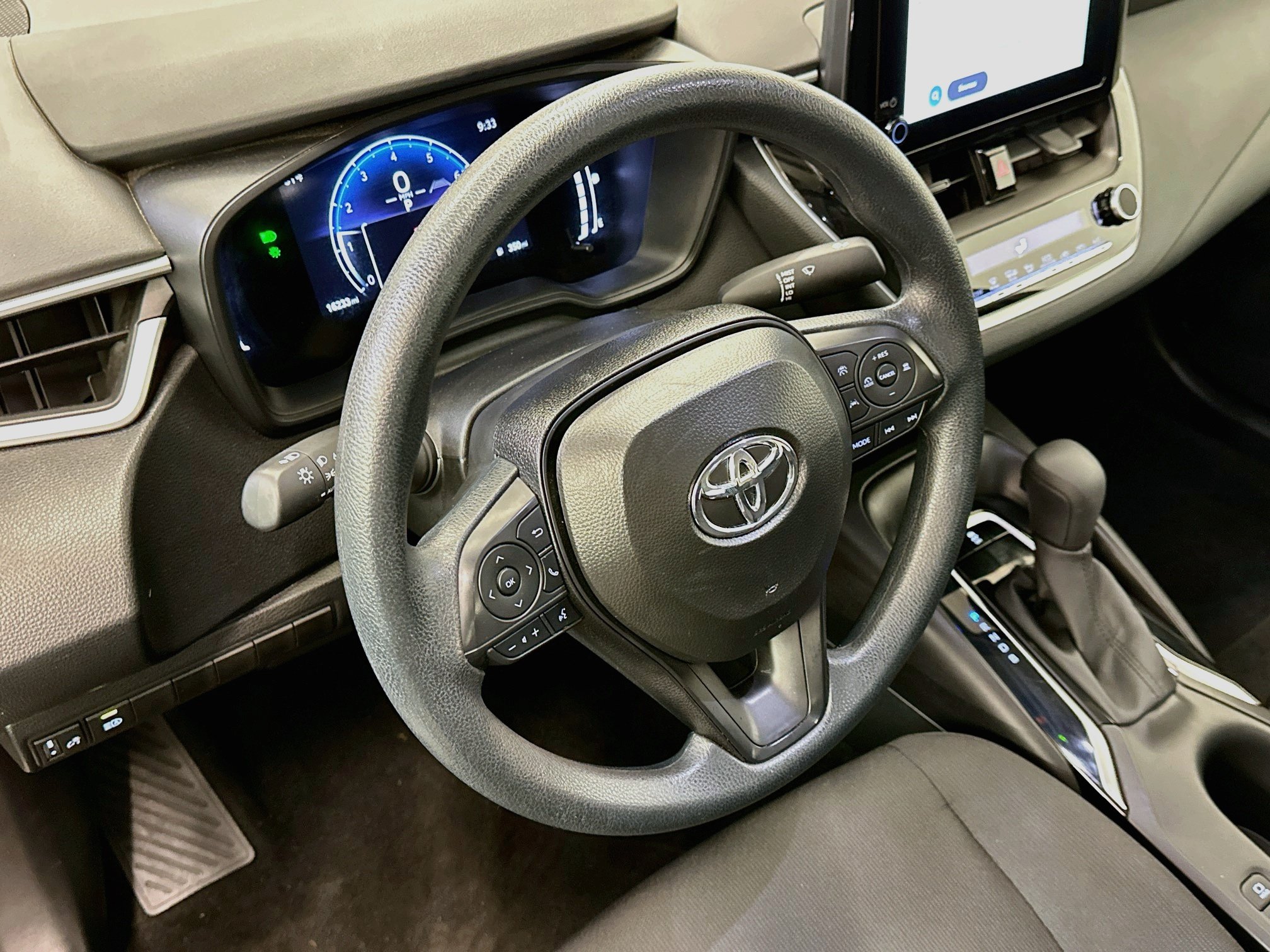 Used 2026 Toyota Corolla LE FWD image 18
