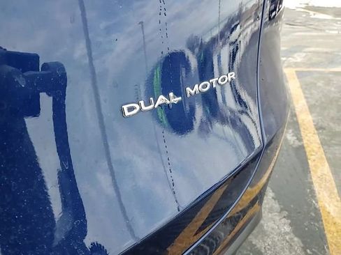 Used 2022 Tesla Model Y Long Range image 7