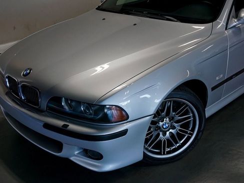 Used 2002 BMW M5 RWD image 82