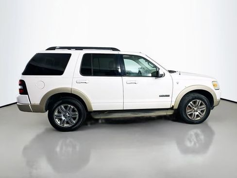Used 2008 Ford Explorer Eddie Bauer image 5