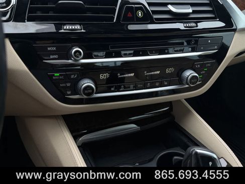 Used 2019 BMW 530i xDrive AWD/4WD image 28