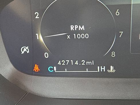 Used 2020 Lincoln Nautilus Premier w/ Equipment Group 101A image 15