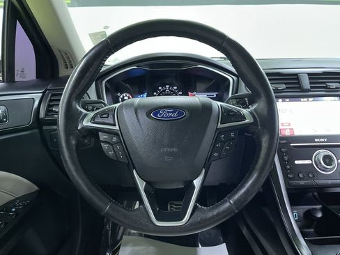 Used 2017 Ford Fusion Titanium image 20