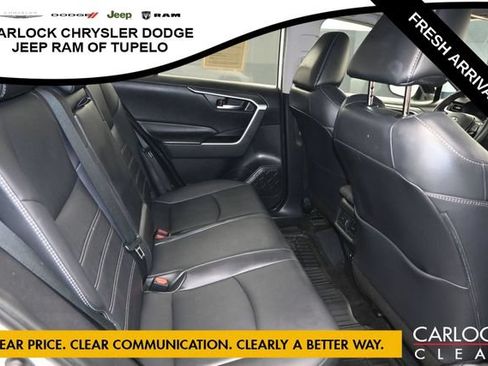 Used 2019 Toyota RAV4 XLE Premium w/ Cold Weather Package FWD image 33