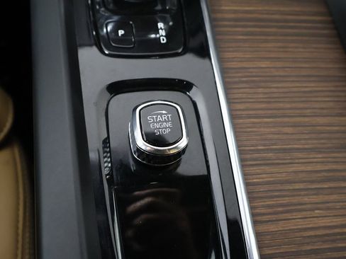 Used 2022 Volvo XC60 B6 Inscription w/ Climate Package image 51