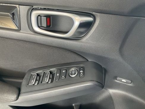 Certified 2022 Honda Civic EX image 5