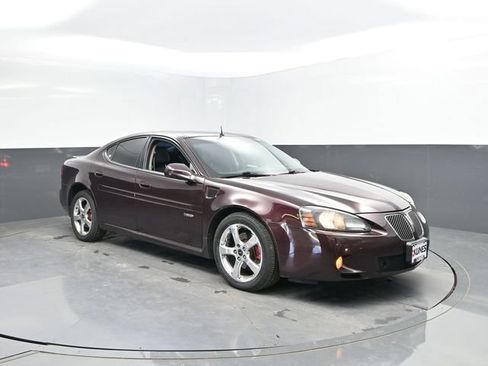 Used 2005 Pontiac Grand Prix GXP w/ Premium Audio Package FWD image 4
