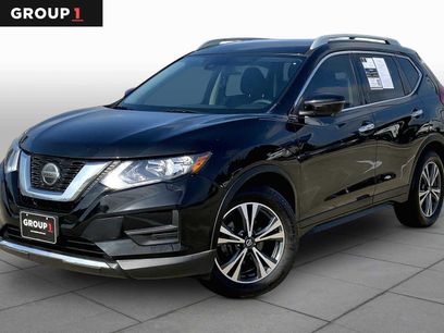 Used 2020 Nissan Rogue SV w/ Premium Package