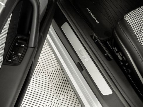 Certified 2024 Porsche 911 Turbo S image 8