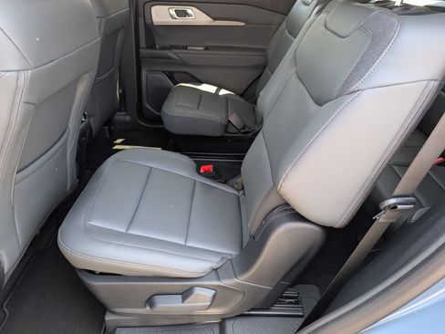 New 2026 Ford Explorer Active w/ Active Comfort Package RWD image 7