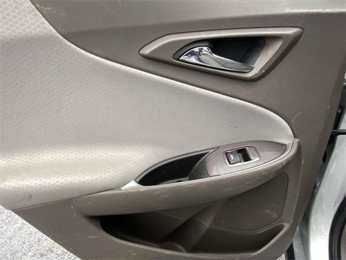 Used 2020 Chevrolet Malibu LT image 10
