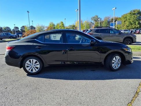 New 2025 Nissan Sentra S image 2