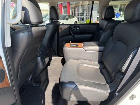 Used 2022 Nissan Armada SL w/ Captain's Chairs Package image 11
