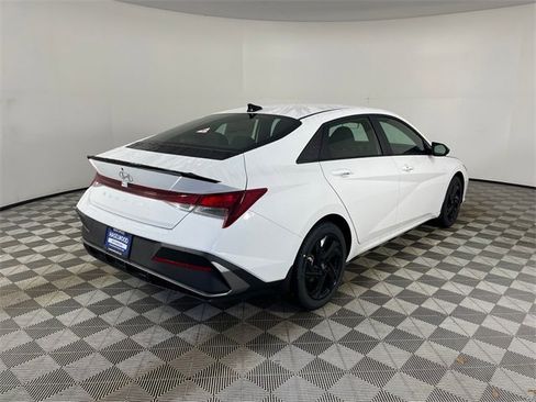 New 2026 Hyundai Elantra Sport image 6