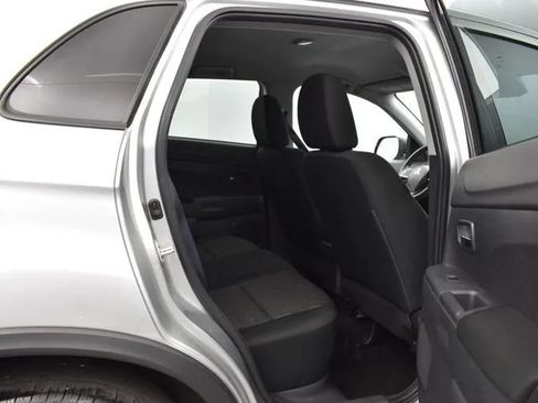 Used 2024 Mitsubishi Outlander Sport ES AWD/4WD image 18