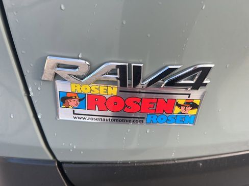 Used 2022 Toyota RAV4 XLE image 35