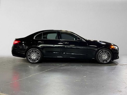 Used 2024 Mercedes-Benz C 300 Sedan image 2