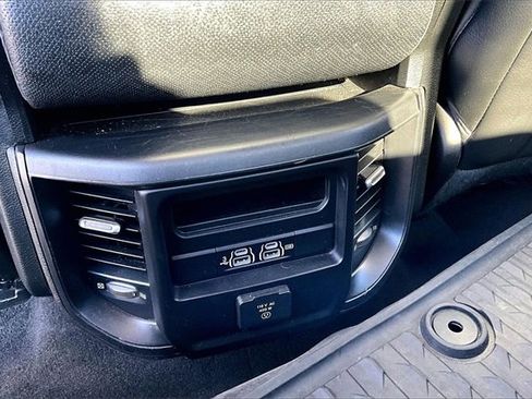 Used 2019 RAM 1500 Laramie image 11