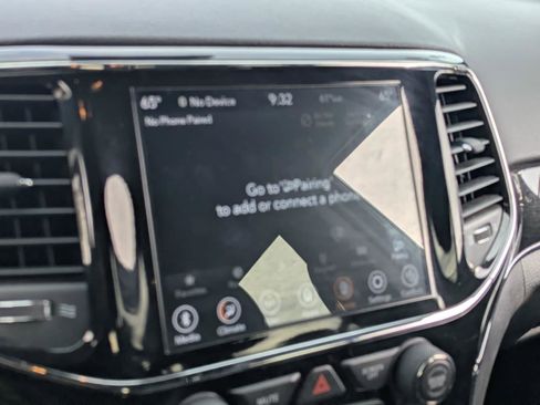 Used 2021 Jeep Grand Cherokee Trailhawk image 21