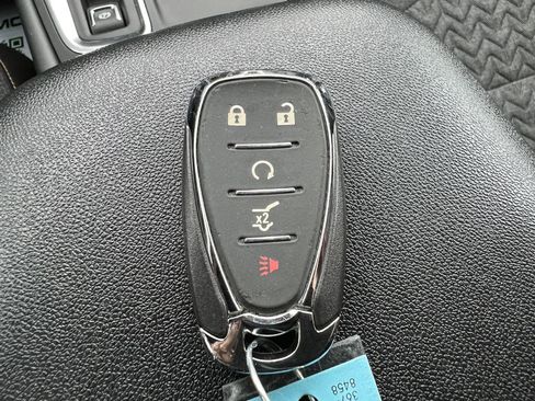 Used 2024 Chevrolet Equinox LT image 35