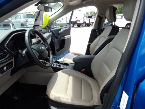 Certified 2020 Ford Escape SEL FWD image 26