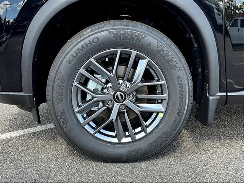 New 2026 Nissan Rogue S image 8