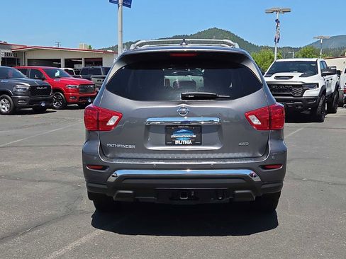 Used 2020 Nissan Pathfinder S AWD/4WD image 13