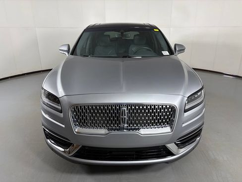 Used 2020 Lincoln Nautilus Reserve FWD image 3