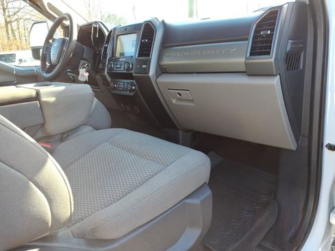 Used 2022 Ford F250 XLT w/ XLT Premium Package image 10