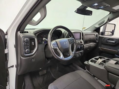 Used 2021 Chevrolet Silverado 1500 RST w/ Max Trailering Package AWD/4WD image 17