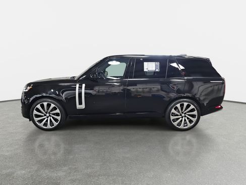 Used 2024 Land Rover Range Rover Long Wheelbase Autobiography image 8