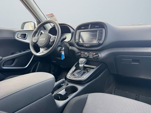 Used 2024 Kia Soul LX w/ Option Group 015 image 14