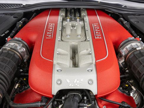 Used 2020 Ferrari 812 Superfast RWD image 54