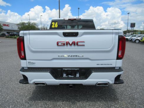 Used 2026 GMC Sierra 1500 Denali AWD/4WD image 6