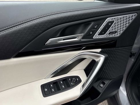 Used 2025 BMW X2 xDrive28i image 18