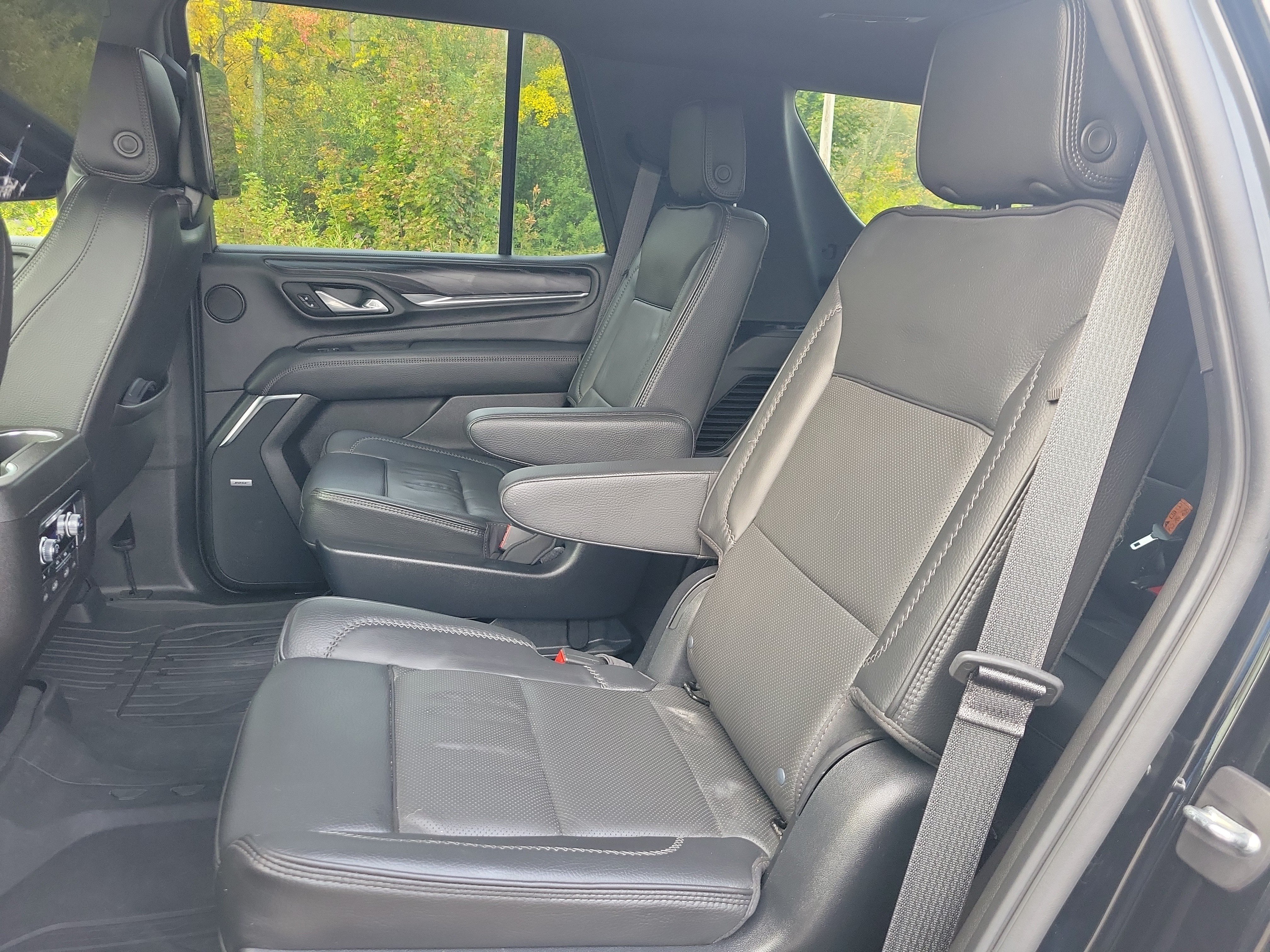 Used 2023 GMC Yukon Denali w/ Denali Reserve Package AWD/4WD image 16