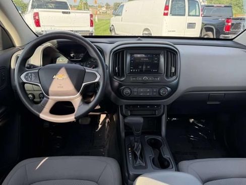 Used 2019 Chevrolet Colorado W/T w/ Custom Special Edition AWD/4WD image 15