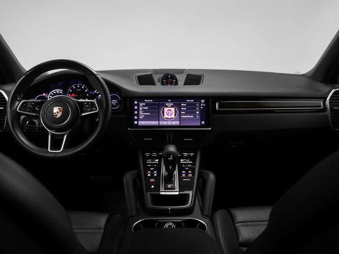 Certified 2023 Porsche Cayenne AWD/4WD image 30