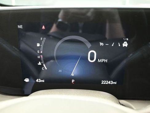 Used 2025 Buick Encore GX Preferred AWD/4WD image 30