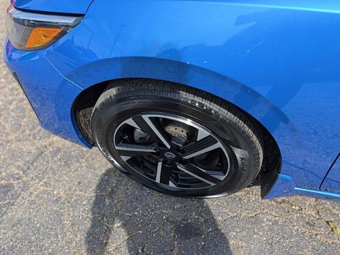 Used 2024 Nissan Sentra SV FWD image 38