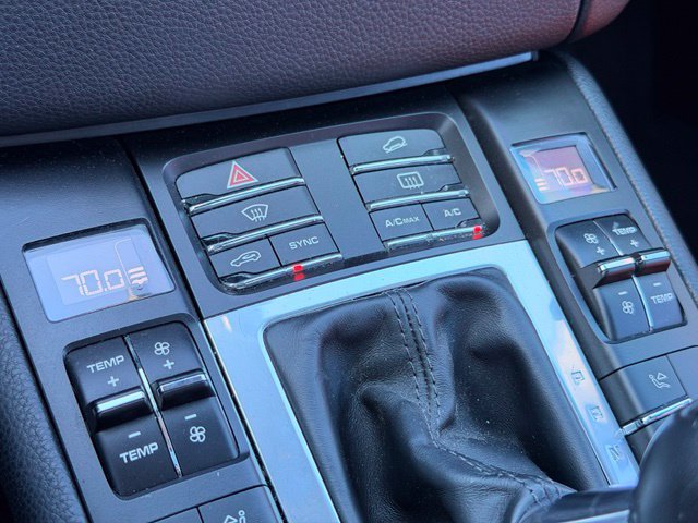 Used 2018 Porsche Macan S w/ Premium Package Plus AWD/4WD image 36