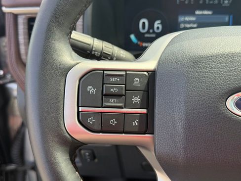 Used 2023 Ford Expedition Limited AWD/4WD image 20