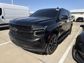 Used 2024 Chevrolet Suburban RST w/ Luxury Package RWD video 1