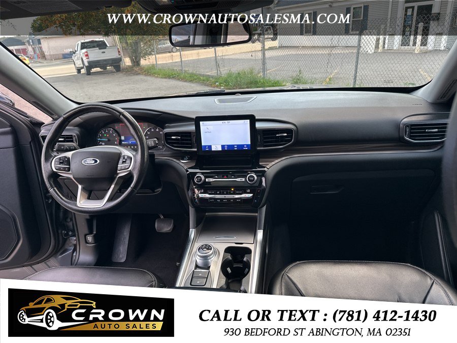 Used 2021 Ford Explorer Limited w/ Equipment Group 301A AWD/4WD image 18