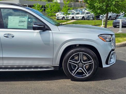 New 2026 Mercedes-Benz GLS 450 4MATIC image 5