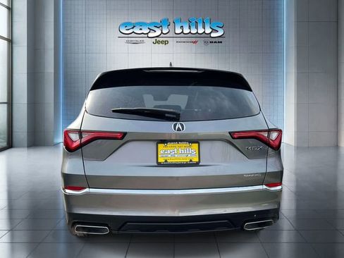 Used 2023 Acura MDX SH-AWD image 4