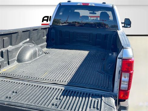 Used 2022 Ford F250 XLT image 24